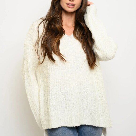 Oversized Ultra Soft V-neck Long sleeved Sweater - Picture 1 of 3